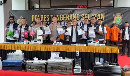 Polres Tangsel Bongkar Pabrik Tembakau Sintesis Senilai Rp 21 Miliar