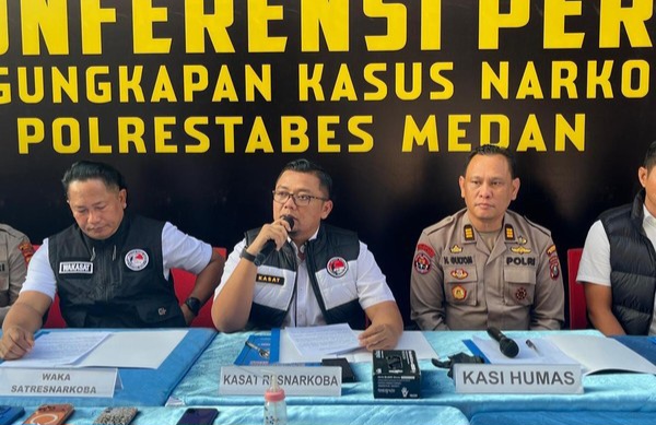 Selebgram Wanita-2 Asisten di Medan Ditangkap Polisi Soal Narkoba