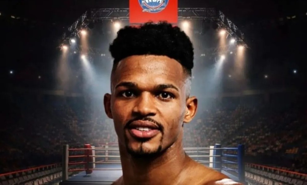 Santillan Hentikan Reyes dengan TKO, Rebut Sabuk Interim WBA