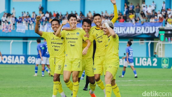 Hajar Persiku 5-0, PSIM Jogja ke Puncak  Klasemen