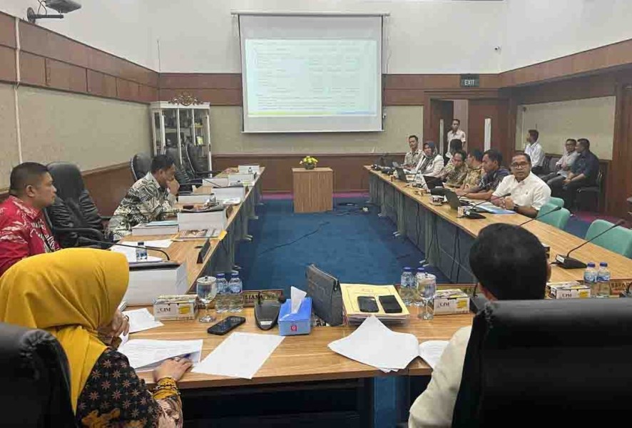 Rapat Kerja Komisi III DPRD Riau PTPN IV Regional III Setor Rp1,5 Triliun Pajak ke Negara 2022-2024