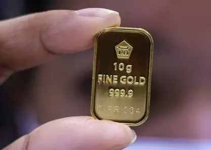 Harga Emas Antam Hari Ini Turun Tipis jadi Rp1,585 Juta Per Gram