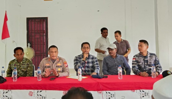 Pasca Aksi Anarkis, Kapolres Rohil dan Wakil Bupati Turun Lakukan Cooling System di Panipahan