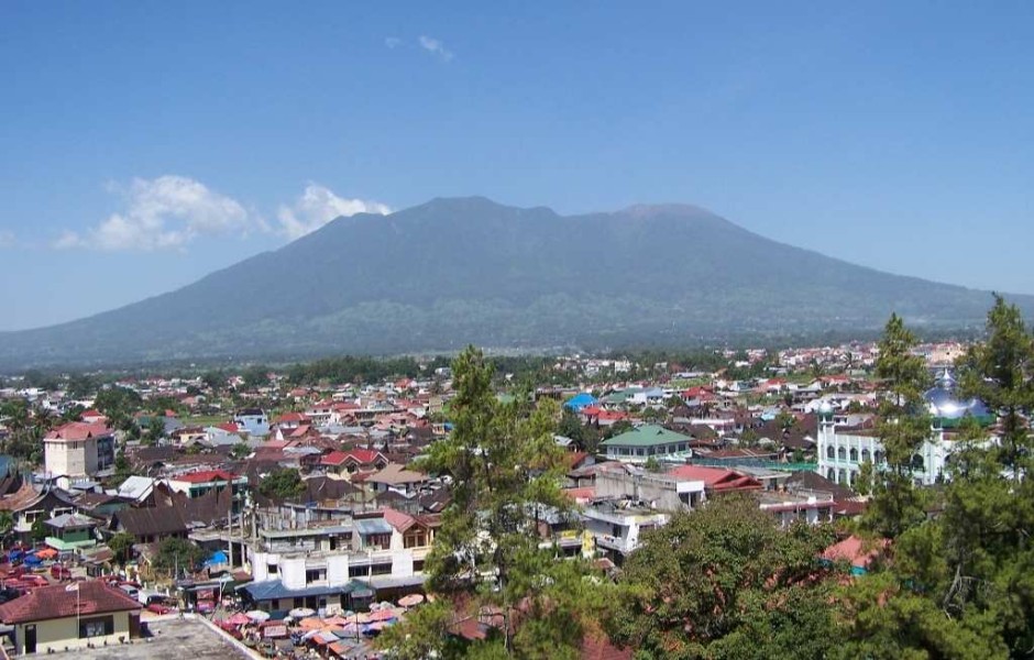 Pendakian ke Gunung Marapi Sumbar Resmi Dilarang Saat Libur Natal dan Tahun Baru 2025