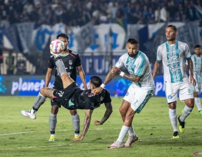 Jadwal Pertandingan Liga 1 Indonesia: Persib Hadapi PSBS, Persebaya Jumpa PSS