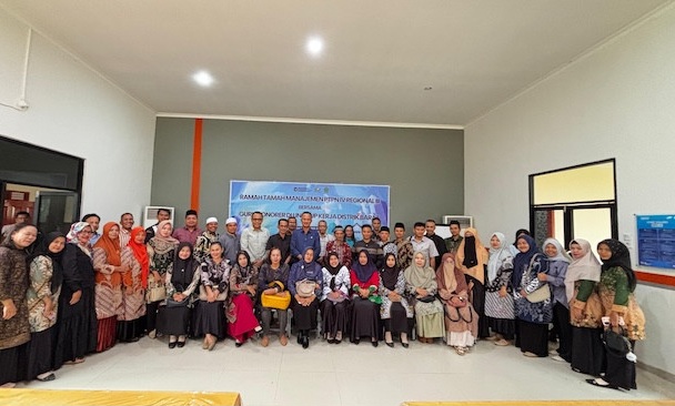 PTPN IV Regional III Menyemai Masa Depan Lewat Pendidikan