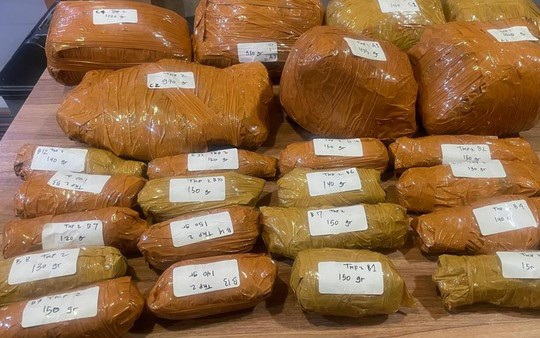 Mobil Angkut Narkoba Diamankan di Parkiran RS Jaktim, 9,4 Kg Ganja Disita