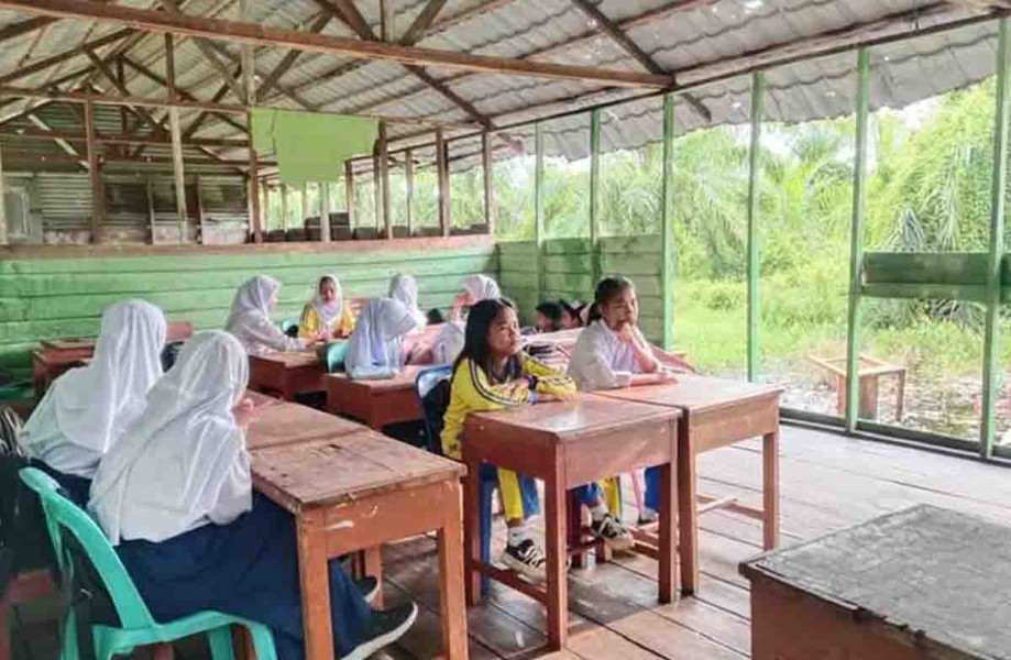 Tiga RKB SMPN 1 Sinaboi Rohil Rusak, Dua Kelas Belajar Gunakan Ruang Laboratorium