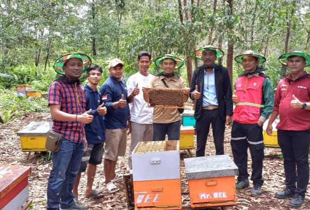 PT SRL Salurkan Bantuan untuk Pendidikan, Ekonomi, dan Keagamaan di Inhil