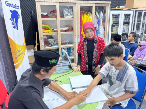 Minimnya Pengajar, Hambat Pelajar Tunanetra Belajar Al-qur'an Braille