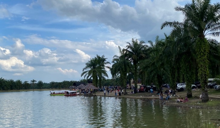 Nikmati Sensasi Wisata Air dan Keindahan Alam di Henderland Kampar