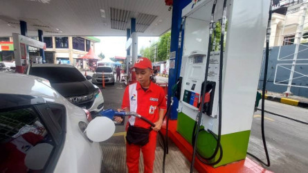 Bahlil Pastikan BBM B50 Dirilis 1 Juli 2026, Hasil Uji Coba Positif