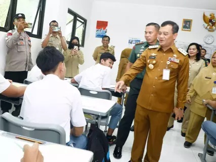 Sebanyak 139 SMA/SMK Swasta Akan Gratis untuk Siswa Miskin di Jateng