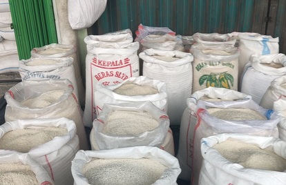 Dampak Stop Impor Beras, Jagung, dan Gula ke Keuangan Negara