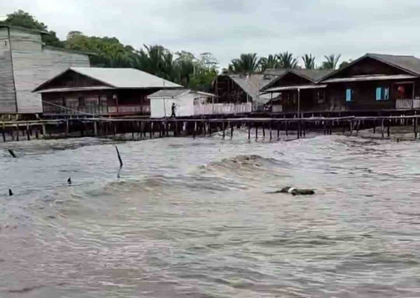 Mayat Pria Misterius Ditemukan Mengapung di Rangsang Pesisir