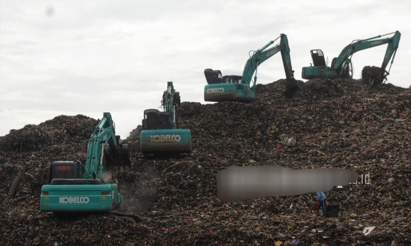 Catatan Kelam Pengelolaan Sampah Indonesia, Dari TPA Longsor Sampai Risiko Cacat Lahir