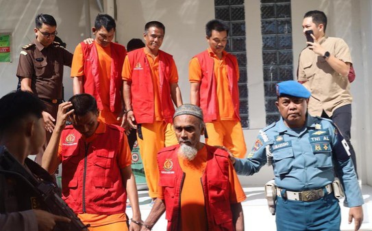 Lima WN Myanmar Penyelundup 704,8 Kg Sabu di Perairan Karimun Divonis Hukuman Mati