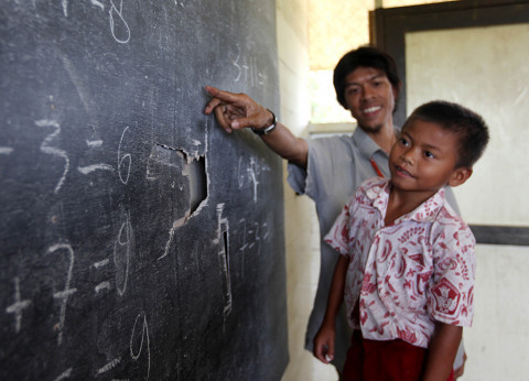 Sekolah Rakyat Bakal Pakai Kurikulum Nasional Plus, Begini Konsepnya