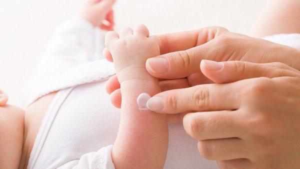 Bayi Laki-laki Ditemukan Terbungkus Dalam Gulungan Pakaian di PALI