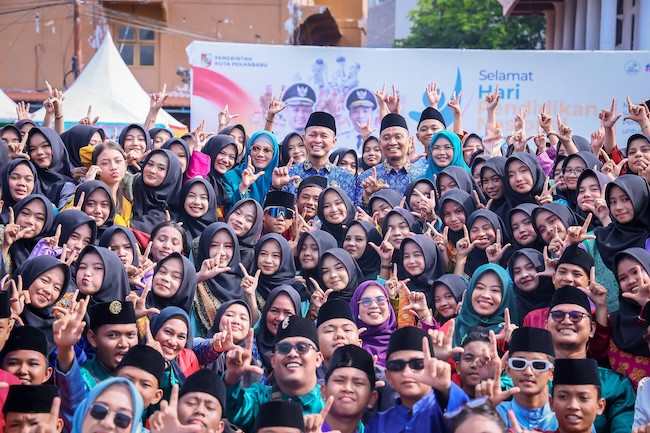 Pemko Pekanbaru Perkuat Program Zero Putus Sekolah dan Kesejahteraan Guru