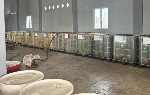 Ribuan Liter Solar Subsidi Disita Polisi di Kuala Kampar Pelalawan