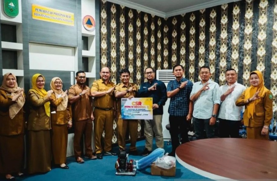PTPN IV PalmCo Serahkan 15 Mesin Damkar, Perkuat BPBD Riau Lawan Karhutla