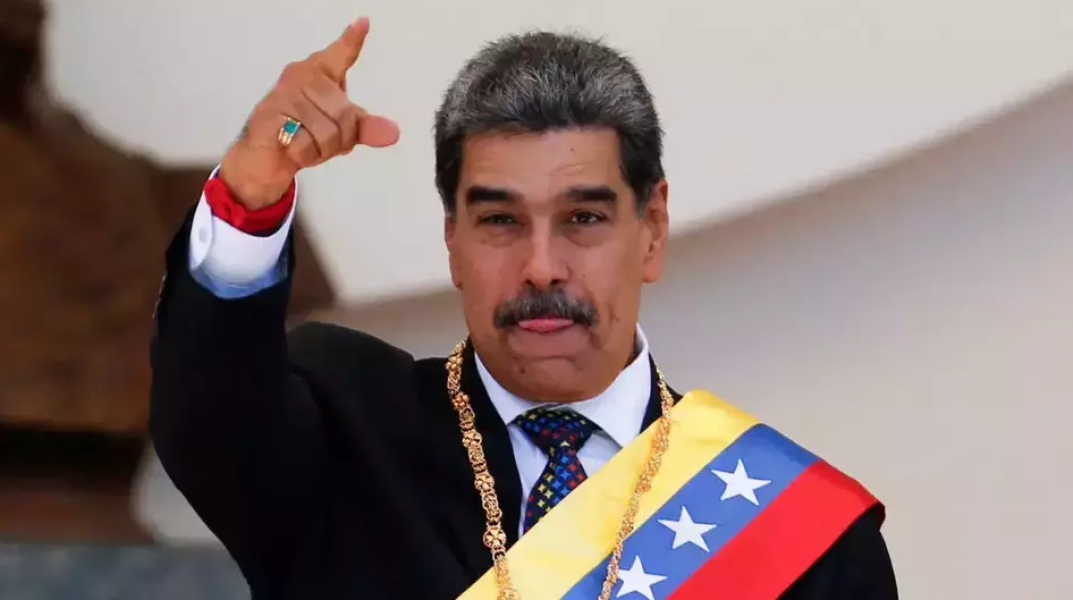 3 Kapal Perang AS Bergerak ke Venezuela, Maduro Siap Mobilisasi Milisi