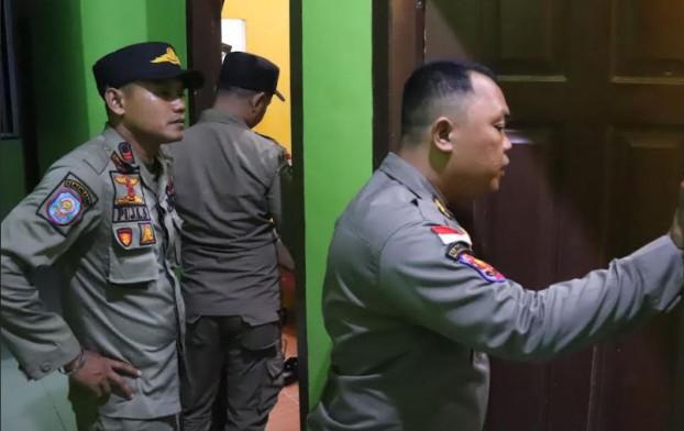 Razia Pekat di Pekanbaru: Pasangan Mesum Hingga Waria Terjaring di Sejumlah Penginapan