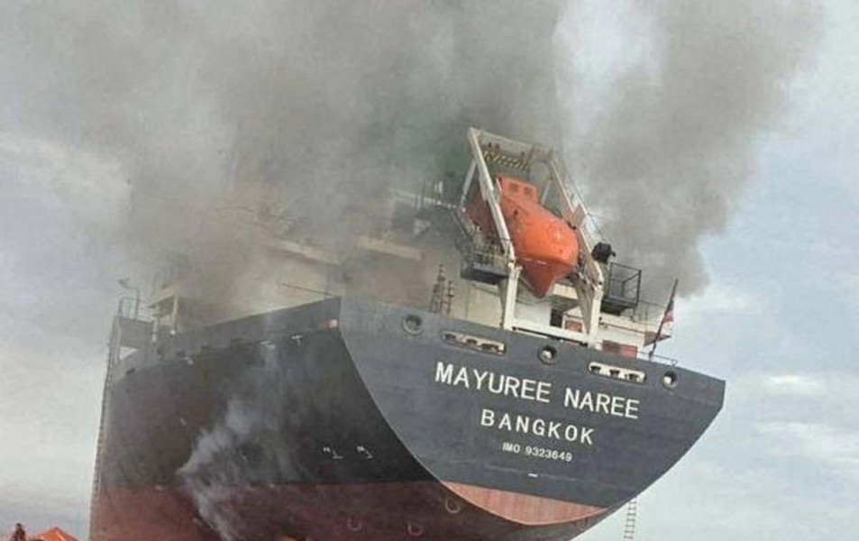 Iran Serang Lima Tanker yang Nekat Lintasi Selat Hormuz, Tewaskan Seorang Awak