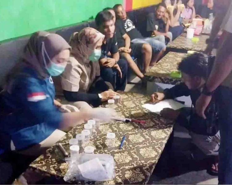 BNN Dumai Razia Tempat Hiburan Malam, Tujuh Orang Positif Narkoba