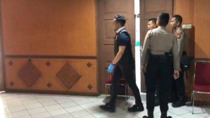 Penggeledahan Kantor DPRD Riau Berlanjut, Ribuan Barang Bukti Dikumpulkan