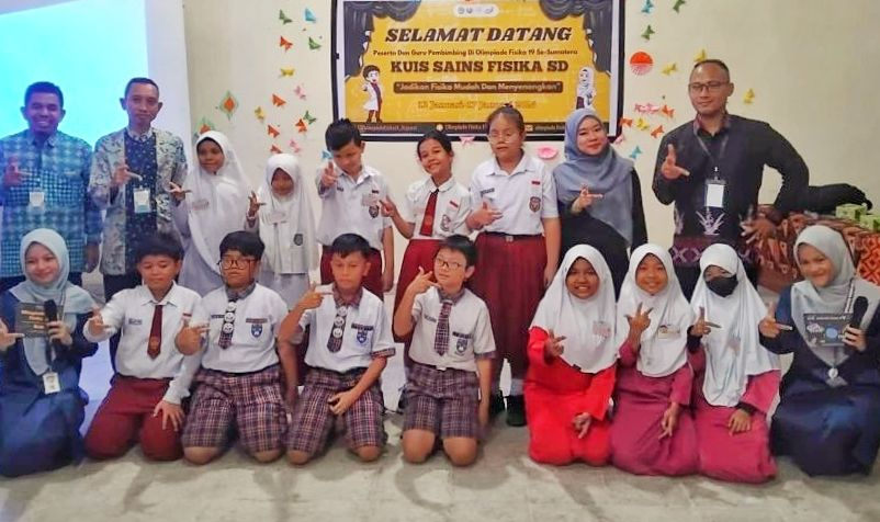 Tiga Siswa MIN 3 Pekanbaru Juara Olimpiade Fisika se-Sumatera, Kalahkan Sekolah Unggulan