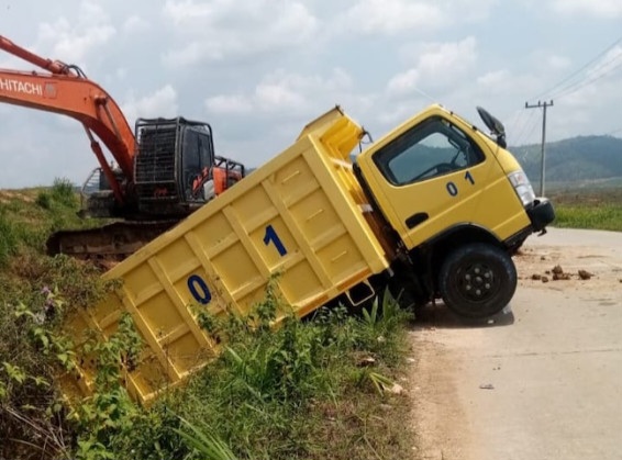 Rumija Jalan Lubuk Jambi Rusak, DPRD Riau Desak PT KTBM Bertanggung Jawab