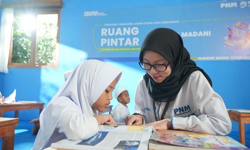 PNM Perluas Akses Pendidikan dari Beasiswa hingga Ruang Pintar PNM di Pelosok Negeri
