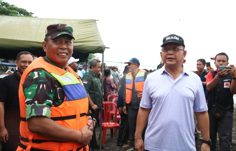 Pemkab Buleleng Bersama TNI Pasang Terumbu Karang Jaga Lingkungan