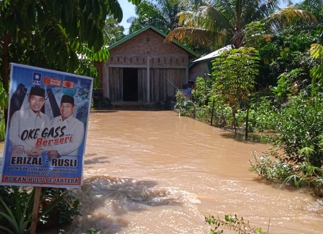 Warga Butuh Bantuan di Kecamatan Tambusai,  600 Rumah Terendam Banjir