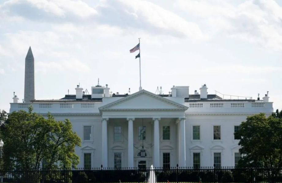 Langkah Tegas AS: Warga 8 Negara Dilarang Masuk Total