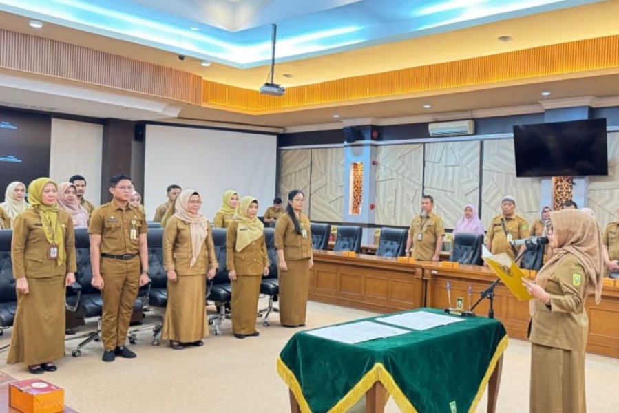 Pemprov Riau Lantik 15 Pejabat Fungsional