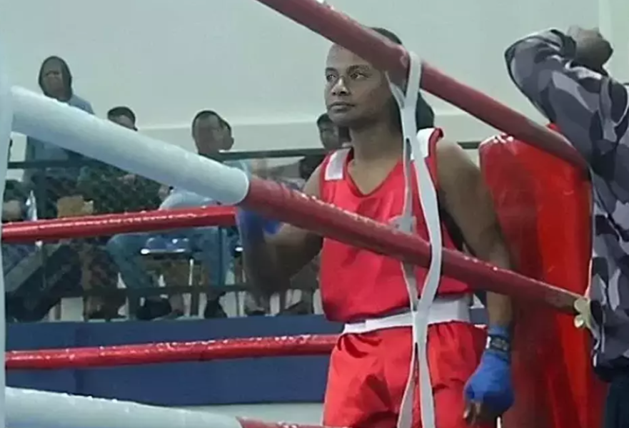 Glesia Sandra, Petinju Putri Papua Barat yang Bersinar di Sangihe