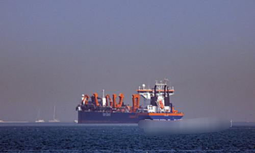 Iran Ancam Tutup Total Selat Hormuz Jika AS Lancarkan Serangan Darat