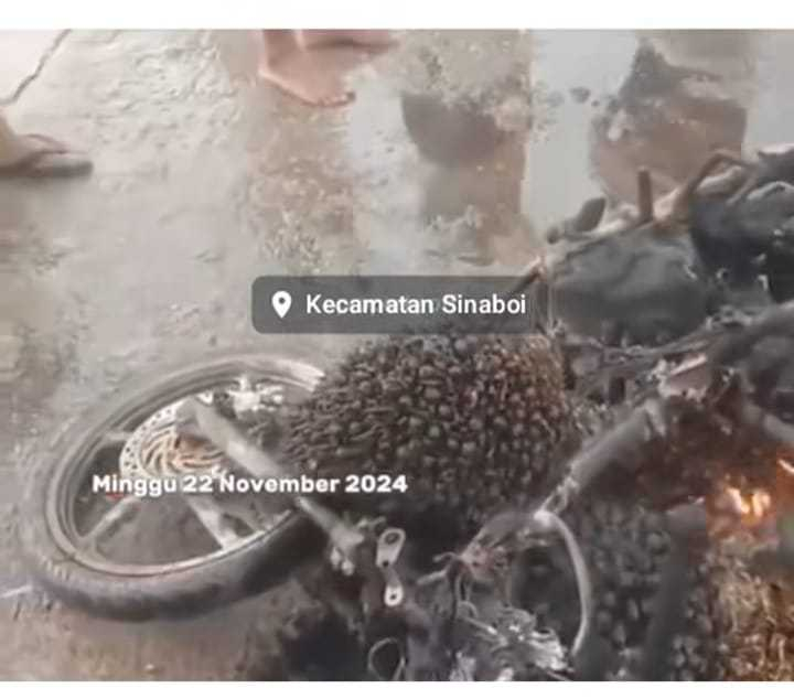 Warga Bakar Motor Pencuri Sawit di Raja Bejamu, Pelaku Kabur ke Semak-semak