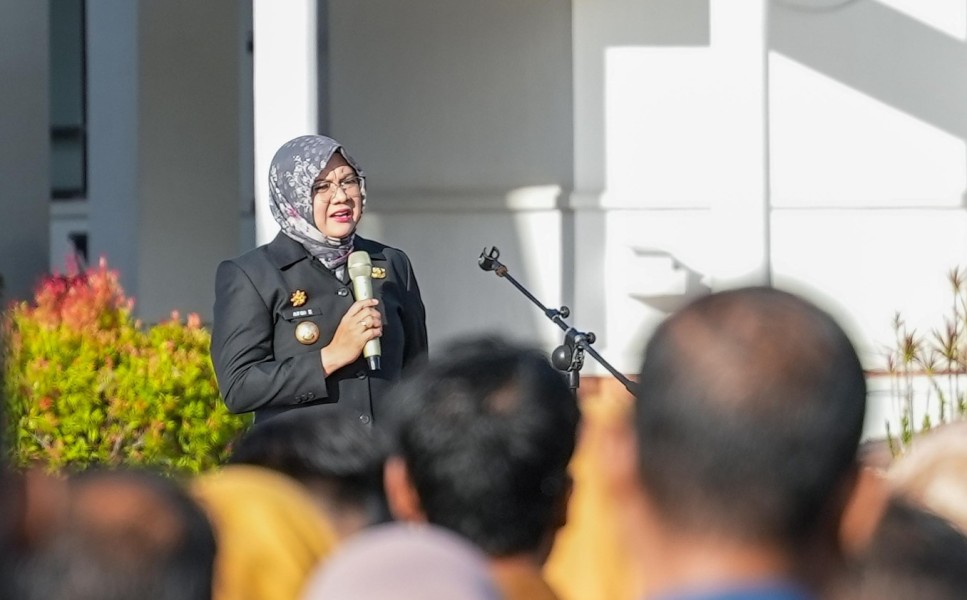 Larang Kepala OPD Rekrut Honorer Baru, Bupati Siak: Bayar Gajinya dari Mana?