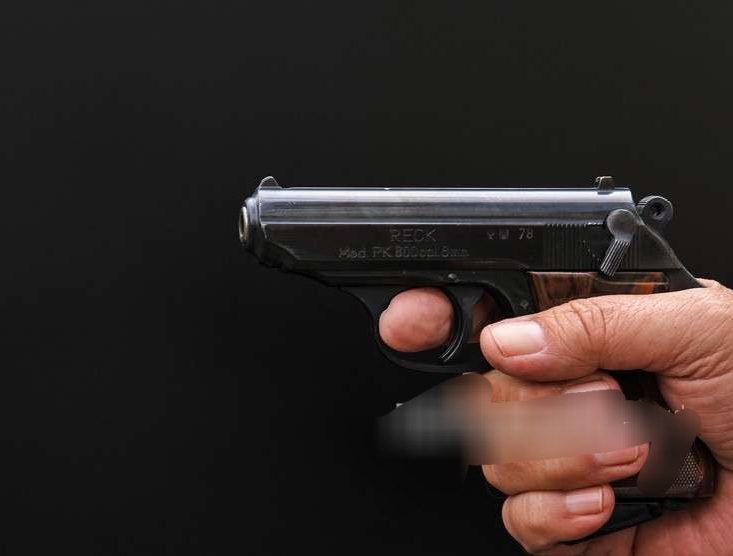 Seorang Pangacara Dikeroyok di Tanah Abang, Punggungnya Ditembak