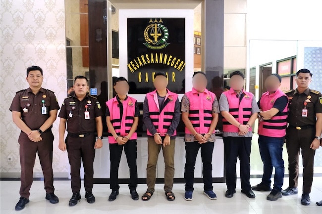 Lima Tersangka Penyelewengan KUR Mikro BNI Bangkinang Ditahan, Negara Rugi Rp60 Miliar