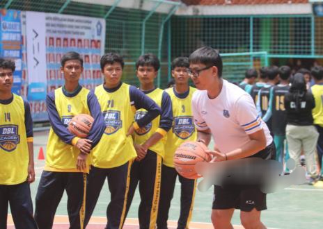 Perbasi Kepulauan Seribu Gandeng DBL Gelar Coaching Clinic Basket di Pulau Pramuka