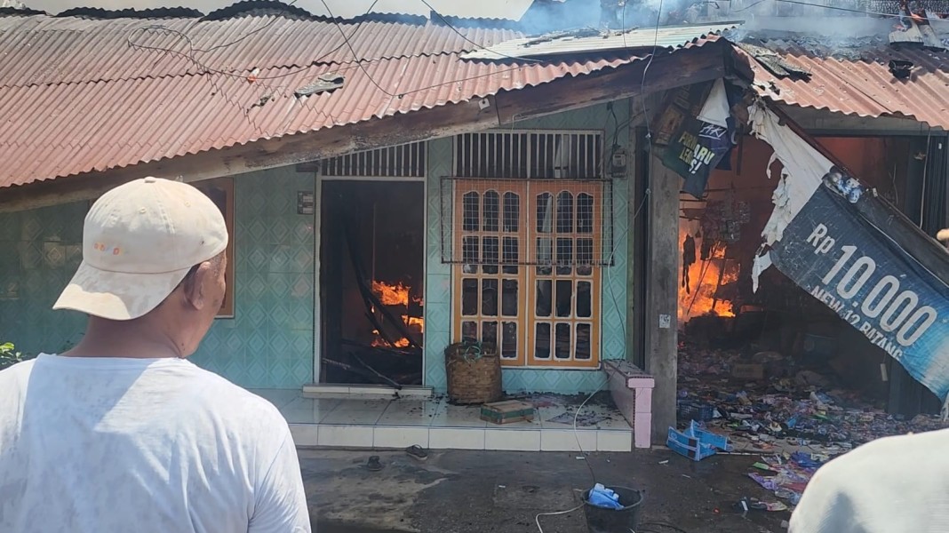 Ledakan dan Kepanikan Warnai Kebakaran di Jalan Lingga Sari Dumai