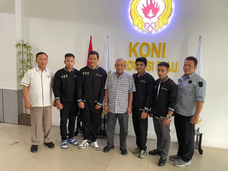 KONI Riau Lepas Pesenam Riau Mengikuti Pelatnas Persiapan Olimpiade dan SEA Games