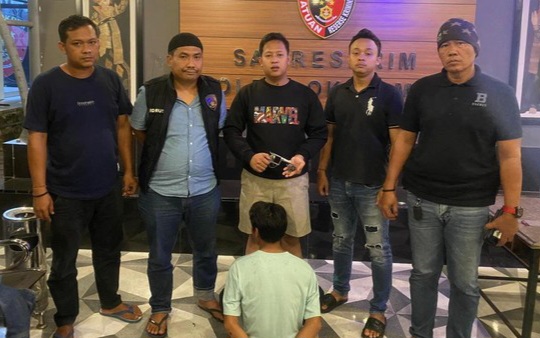 Polisi Tangkap Pria di OKU Timur Karena Simpan Senpi di Balik Jaket