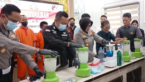 Polrestabes Palembang Musnahkan 4,3 Kg Sabu dan 2.472 Butir Ekstasi
