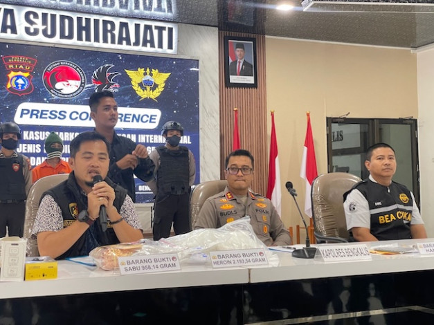 Diringkus Timsus Elang Malaka, Kurir Narkoba Sembunyikan Sabu di Tong Sampah